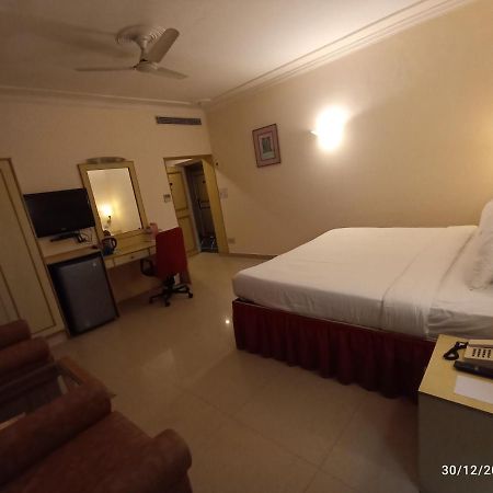 Grand Continental Hotel Prayagraj Exterior photo